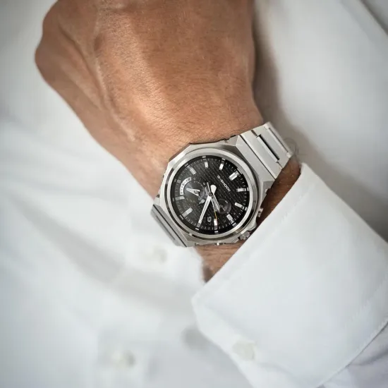 Casio G-Shock G-Steel Solaruhr Bluetooth silberfarben schwarz GST-B1000D-1AER