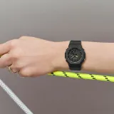 Casio G-Shock Armbanduhr schwarz gelb neon aus biobasiertem Resin GMA-P2100SA-1A2ER