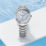 Seiko Prospex Sea Damenuhr silberfarben mit hellblauen Perlmutt Zifferblatt SUR607J1